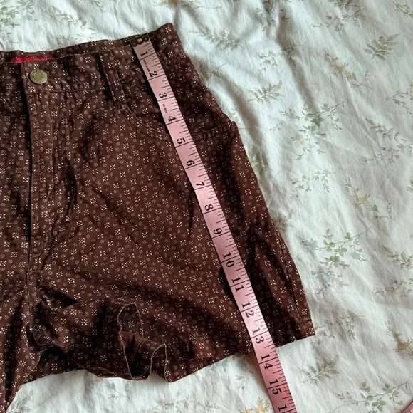 Esprit jeans brown and white 100% cotton shorts in great condition size 5/size S - Picture 5 of 8